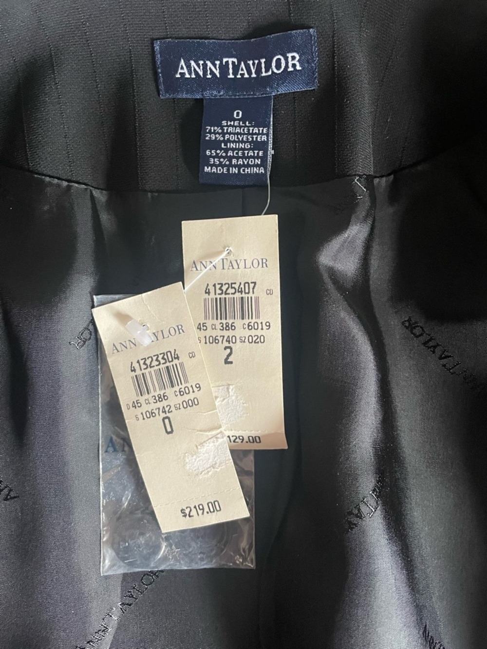 Ann Taylor Black Fitted Jacket Size 0 Wide Leg Pants Size 2 - Picture 6 of 16